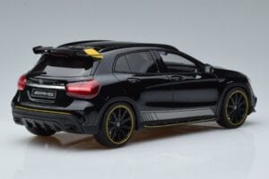Mercedes AMG GLA45 X156 Sárga Night Edition GT Spirit 1:18 B66960469 Gyanta – 2. kép a 6-ből