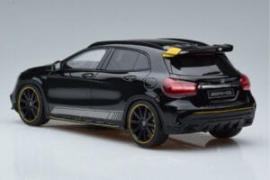 Mercedes AMG GLA45 X156 Sárga Night Edition GT Spirit 1:18 B66960469 Gyanta – 5. kép a 6-ből