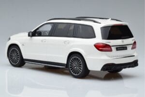 Mercedes AMG GLS63 X166 Fehér GT Spirit 1:18 B66965709 Gyanta – 5. kép a 6-ből