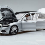 Mercedes Maybach S600 W222 V12 Biturbo Hightech Ezüst Almost Real 1:18 - image 2 of 12