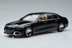 Mercedes Maybach S600 W222 V12 Biturbo Obsidian Fekete Almost Real 1:18 820115