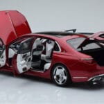 Mercedes Maybach S600 W222 V12 Biturbo Patagonia Piros Almost Real 1:18 - image 5 of 10