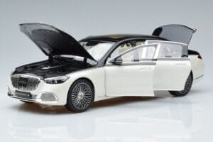 Mercedes Maybach S680 X223 Fehér Norev 1:18 B66961424 Fém – 2. kép a 7-ből