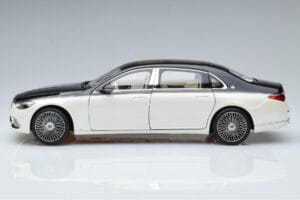 Mercedes Maybach S680 X223 Fehér Norev 1:18 B66961424 Fém – 4. kép a 7-ből