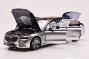 Mercedes Maybach S680 W223 Nautical Kék Cirrus Ezüst Almost Real 1:18 820125 Fém – 2. kép a 8-ből