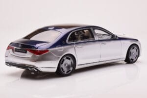 Mercedes Maybach S680 W223 Nautical Kék Cirrus Ezüst Almost Real 1:18 820125 Fém – 3. kép a 8-ből
