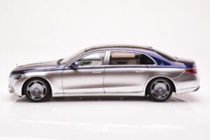 Mercedes Maybach S680 W223 Nautical Kék Cirrus Ezüst Almost Real 1:18 820125 Fém – 4. kép a 8-ből
