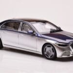 Mercedes Maybach S680 W223 Nautical Kék Cirrus Ezüst Almost Real 1:18 - image 6 of 8
