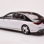 Mercedes Maybach S680 W223 Obsidian Fekete Diamond Fehér Almost Real 1:18 - image 6 of 7
