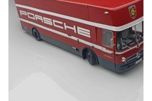 Mercedes O317 Porsche Transporter Piros CMR 1:18 CMR149 Fém – 9. kép a 12-ből