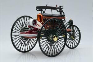Mercedes Patent Motorwagen Zöld Norev 1:18 183701 Fém – 2. kép a 6-ből