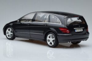 Mercedes R-Class W251 Obsidian Fekete Minichamps 1:18 B66962325 Fém – 6. kép a 7-ből
