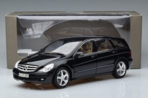 Mercedes R-Class W251 Obsidian Fekete Minichamps 1:18 B66962325 Fém – 7. kép a 7-ből