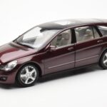Mercedes R-Class W251 Piros Metallic Minichamps 1:18