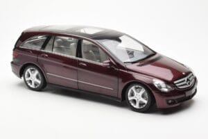 Mercedes R-Class W251 Piros Metallic Minichamps 1:18 150034602 Fém – 6. kép a 8-ből