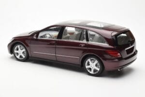 Mercedes R-Class W251 Piros Metallic Minichamps 1:18 150034602 Fém – 7. kép a 8-ből