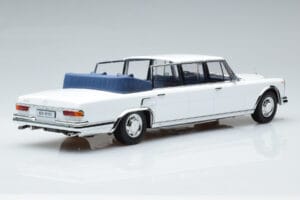 Mercedes 600 Pullman W100 Landaulet Fehér KK-Scale 1:18 KKDC181184 Fém – 2. kép a 6-ből