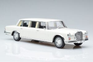 Mercedes S-Class 600 W100 LWB Pullman Fehér MCG 1:18 MCG18188 Fém – 4. kép a 6-ből