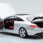 Mercedes S-Class W222 Iridium Ezüst Norev 1:18 - image 5 of 8