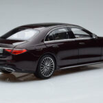 Mercedes S-Class W223 AMG Line Piros Norev 1:18 - image 3 of 8