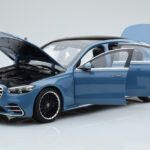 Mercedes S-Class W223 Vintage Kék Norev 1:18 - image 2 of 7