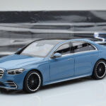 Mercedes S-Class W223 Vintage Kék Norev 1:18 - image 7 of 7