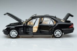 Mercedes S-Class W220 S600 Limitált Kiadás Norev 1:18 183811 Fém – 4. kép a 8-ből