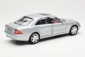 Mercedes S600 W220 Ezüst Metallic Norev 1:18 183810 Fém – 3. kép a 8-ből