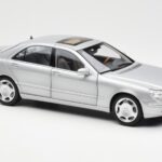 Mercedes S600 W220 Ezüst Metallic Norev 1:18 - image 6 of 8