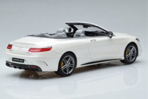 Mercedes AMG S63 A217 Kabrió Diamond Fehér GT Spirit 1:18 B66965712 Gyanta – 2. kép a 6-ből