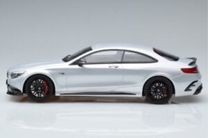 Mercedes AMG S63 Brabus 850 W222 Ezüst Special Edition GT Spirit 1:18 ZM073 Gyanta – 3. kép a 6-ből