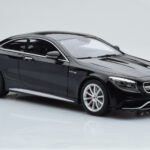 Mercedes AMG S63 C217 Coupe Fekete GT Spirit 1:18 - image 4 of 6