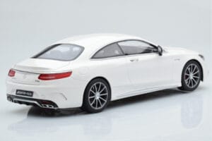 Mercedes AMG S63 C217 Coupe Fehér GT Spirit 1:18 B66960372 Gyanta – 2. kép a 6-ből