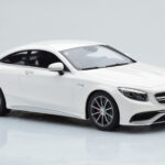 Mercedes AMG S63 C217 Coupe Fehér GT Spirit 1:18 - image 4 of 6