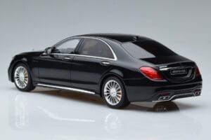 Mercedes AMG S65 W222 Fekete GT Spirit 1:18 GT228 Gyanta – 5. kép a 6-ből