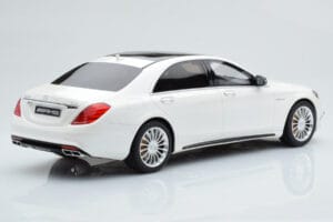 Mercedes AMG S65 W222 Fehér GT Spirit 1:18 B66960371 Gyanta – 2. kép a 8-ből