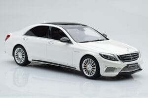 Mercedes AMG S65 W222 Fehér GT Spirit 1:18 B66960371 Gyanta – 4. kép a 8-ből