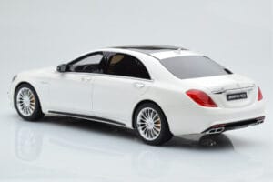Mercedes AMG S65 W222 Fehér GT Spirit 1:18 B66960371 Gyanta – 5. kép a 8-ből