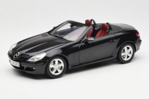 Mercedes SLK R171 Obsidian Fekete Metallic Minichamps 1:18 B66962319