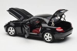 Mercedes SLK R171 Obsidian Fekete Metallic Minichamps 1:18 B66962319 Fém – 6. kép a 9-ből