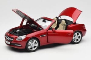 Mercedes SLK R172 Designo Zircon Piros Minichamps 1:18 B66960513 Fém – 2. kép a 8-ből