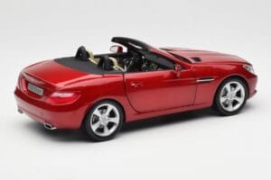 Mercedes SLK R172 Designo Zircon Piros Minichamps 1:18 B66960513 Fém – 3. kép a 8-ből