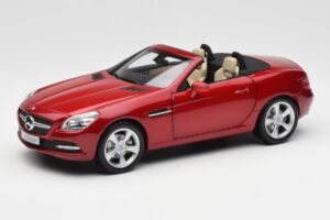 Mercedes SLK R172 Designo Zircon Piros Minichamps 1:18 B66960513