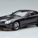 Mercedes SLR McLaren Fekete CMC 1:18