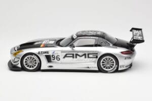 Mercedes SLS AMG GT3 #96 M. Hakkinen AMG Customer Sports 6 Hours of Zhuhai ILMC 2011 Minichamps 1:18 B66960197 Fém – 3. kép a 6-ből