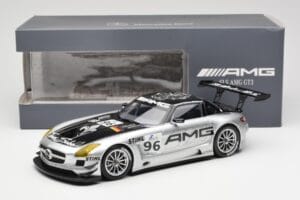 Mercedes SLS AMG GT3 #96 M. Hakkinen AMG Customer Sports 6 Hours of Zhuhai ILMC 2011 Minichamps 1:18 B66960197 Fém – 6. kép a 6-ből