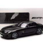Mercedes SLS AMG Obsidian Fekete Metál Minichamps 1:18 B66960042 - image 7 of 7