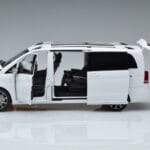 Mercedes V-Class W447 V260L Fehér Mercedes 1:18 QALCN89911149 Fém - image 5 of 8