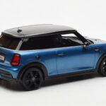 Mini Cooper S F56 Island Kék Otto 1:18 - image 2 of 6
