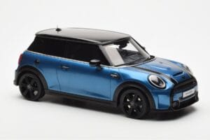 Mini Cooper S F56 Island Kék Otto 1:18 OT982 Gyanta – 4. kép a 6-ből